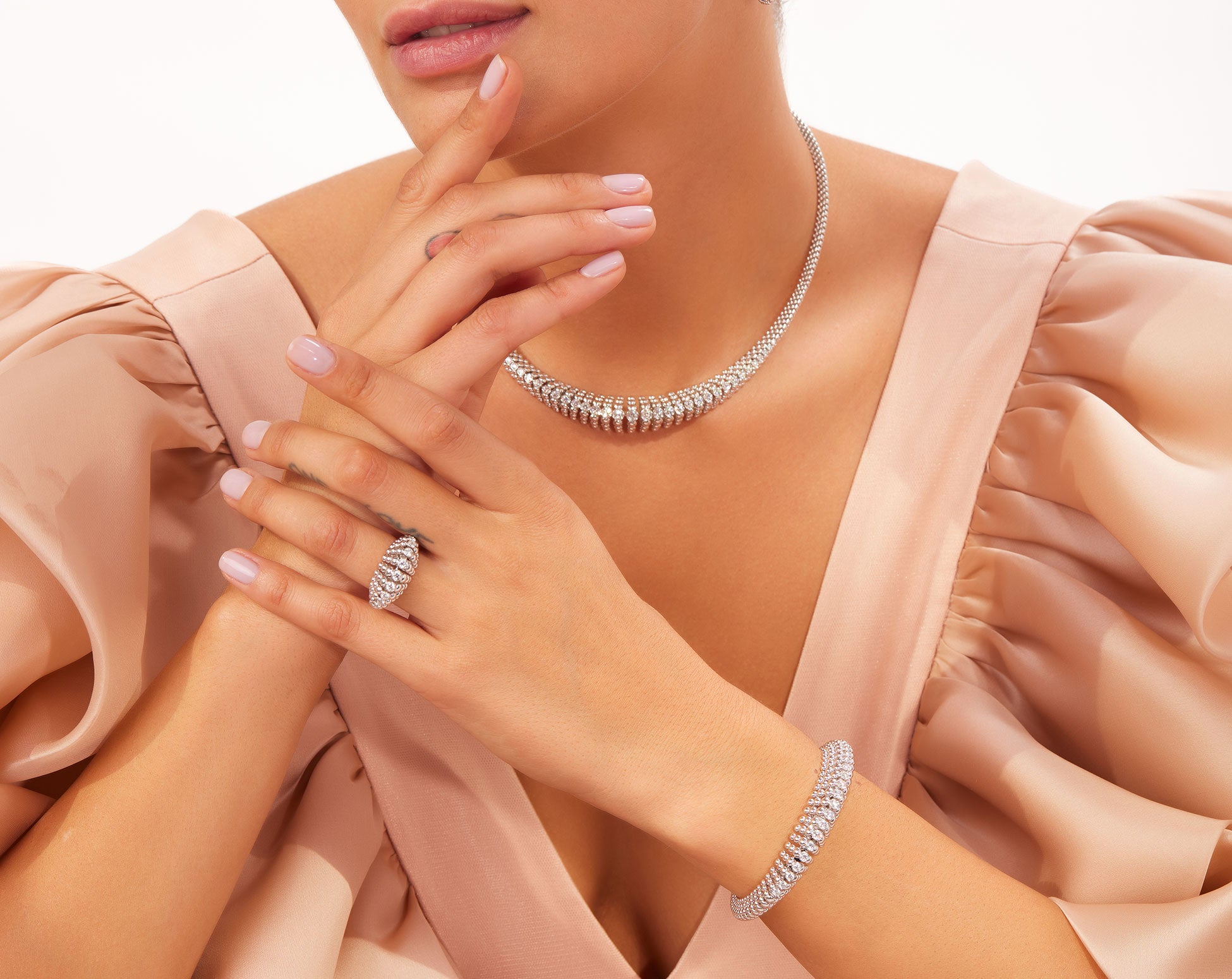 Elegance Redefined: Ferrifirenze Debuts Mesmerizing Collections at Watch & Jewelry Middle East Show
