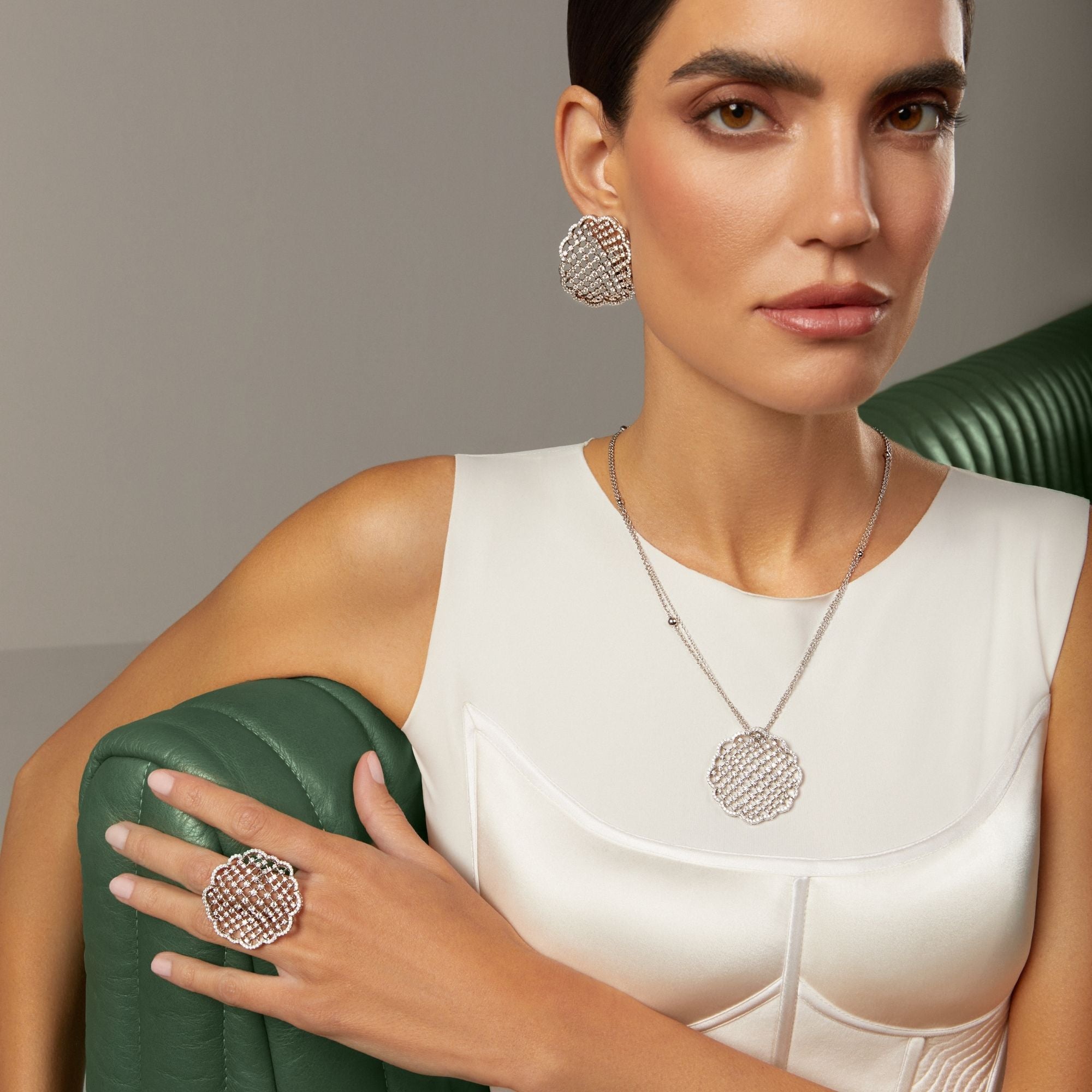 CUCITO BIG WHITE GOLD RING