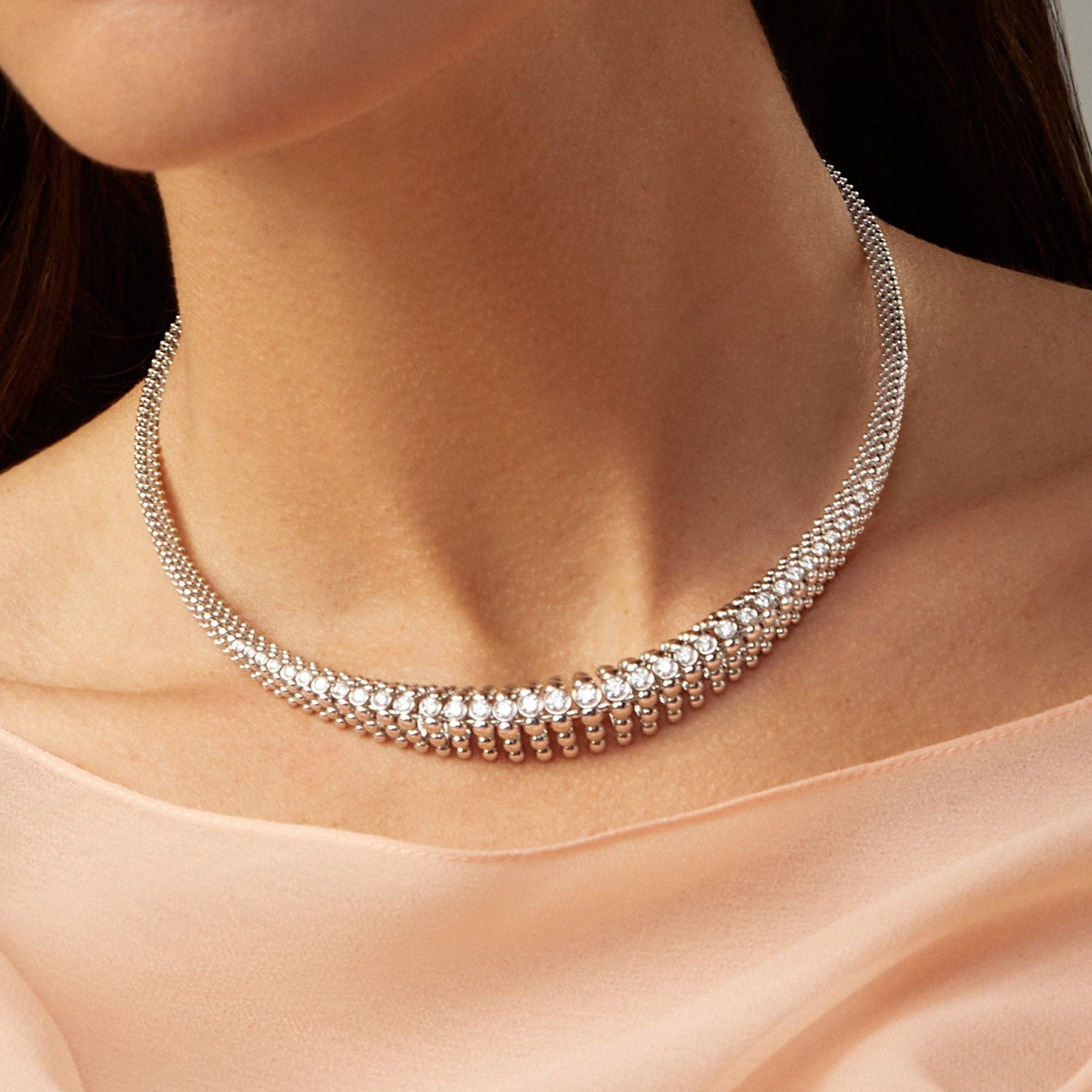 BUBBLES STRAIGHT WHITE GOLD NECKLACE