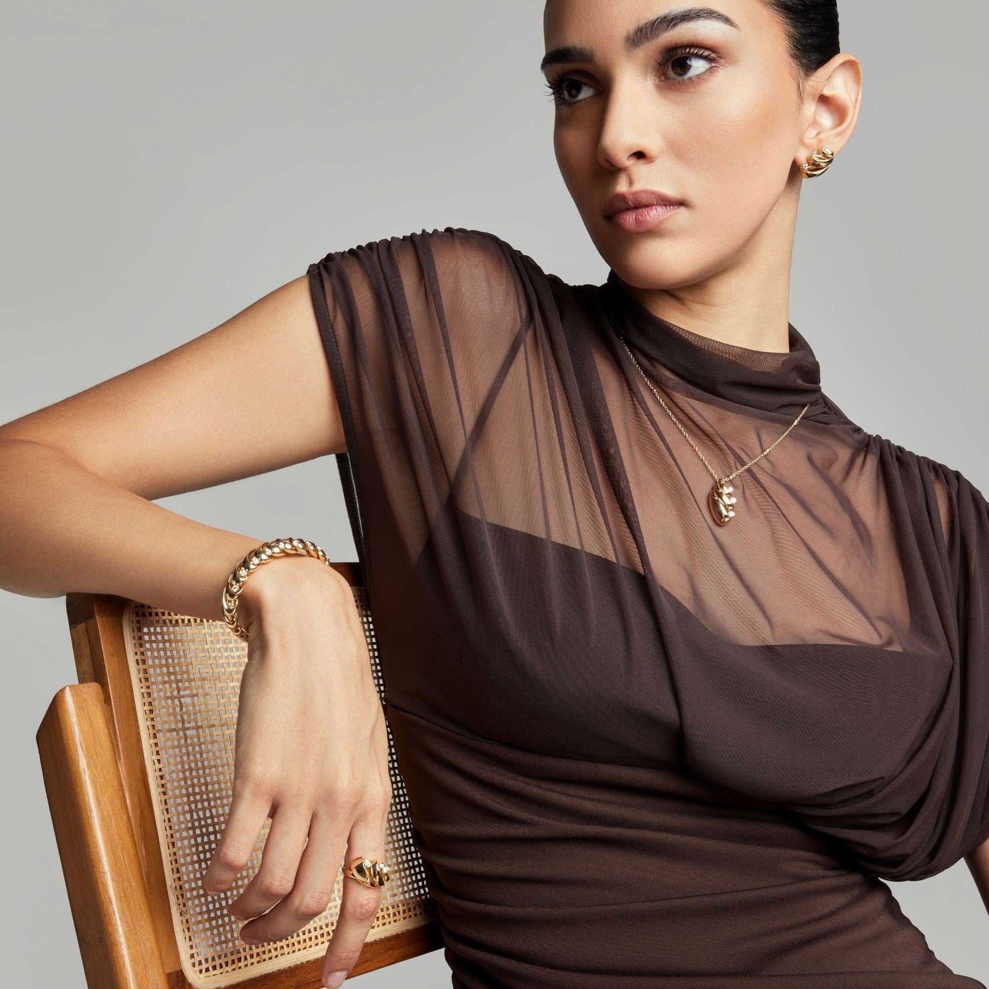 VIRGOLA SMALL YELLOW GOLD EARRINGS