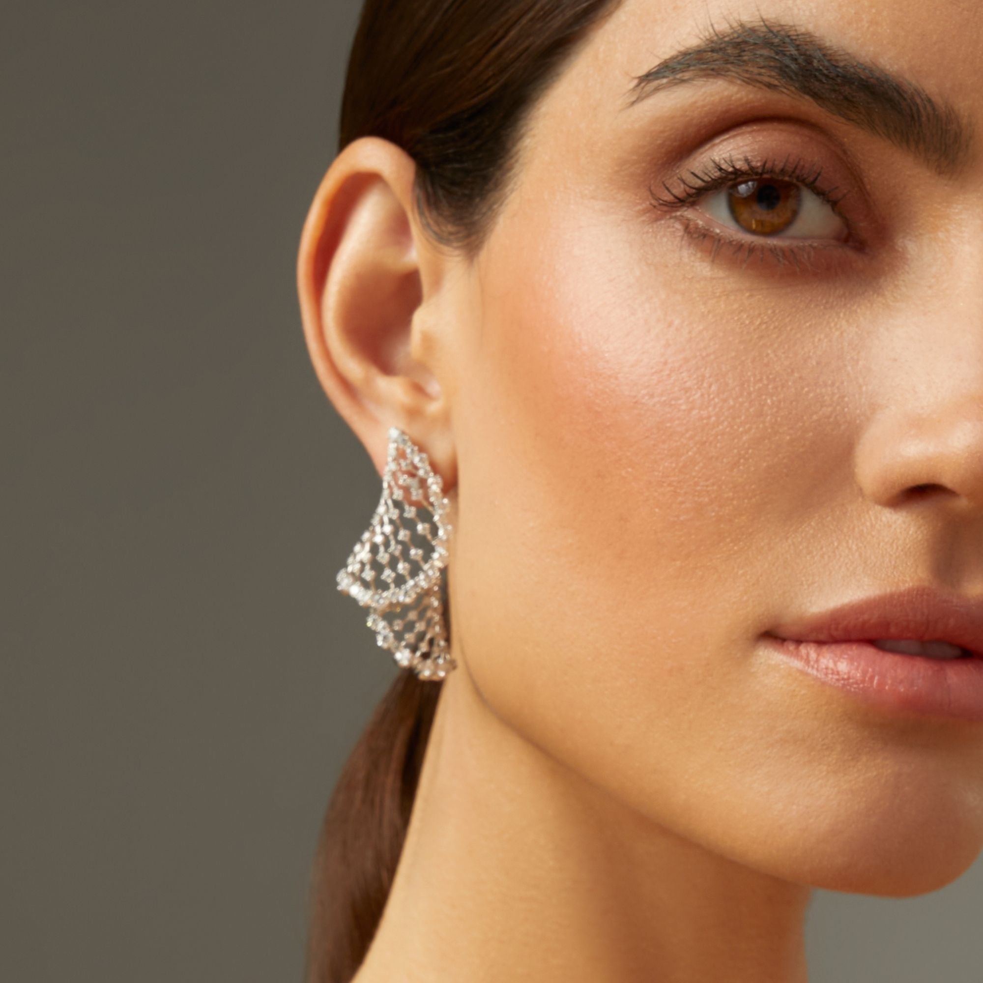 WHITE WONDERS ARIA BIG WHITE GOLD EARRINGS