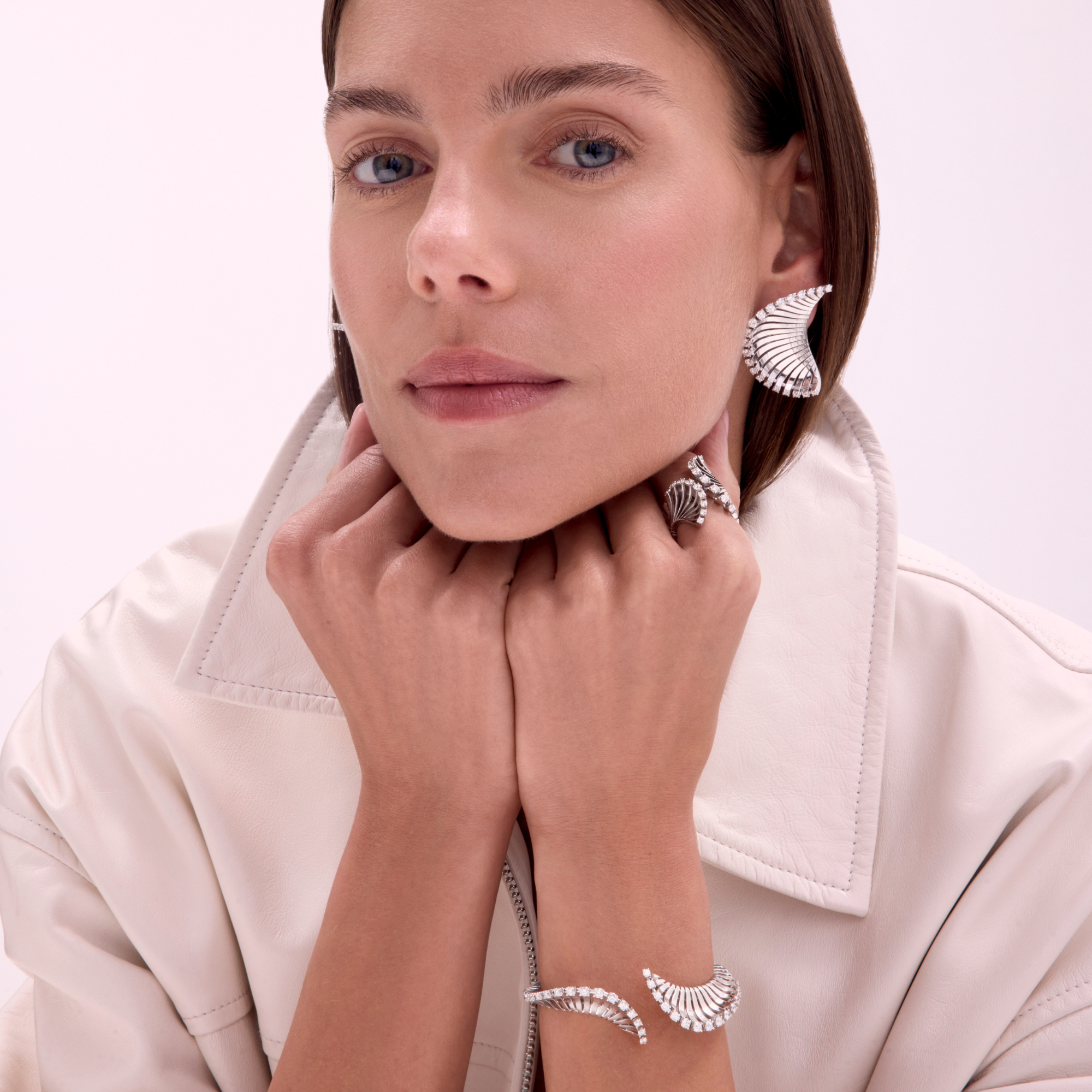VITO VENTAGLIO WHITE GOLD BIG EARRINGS