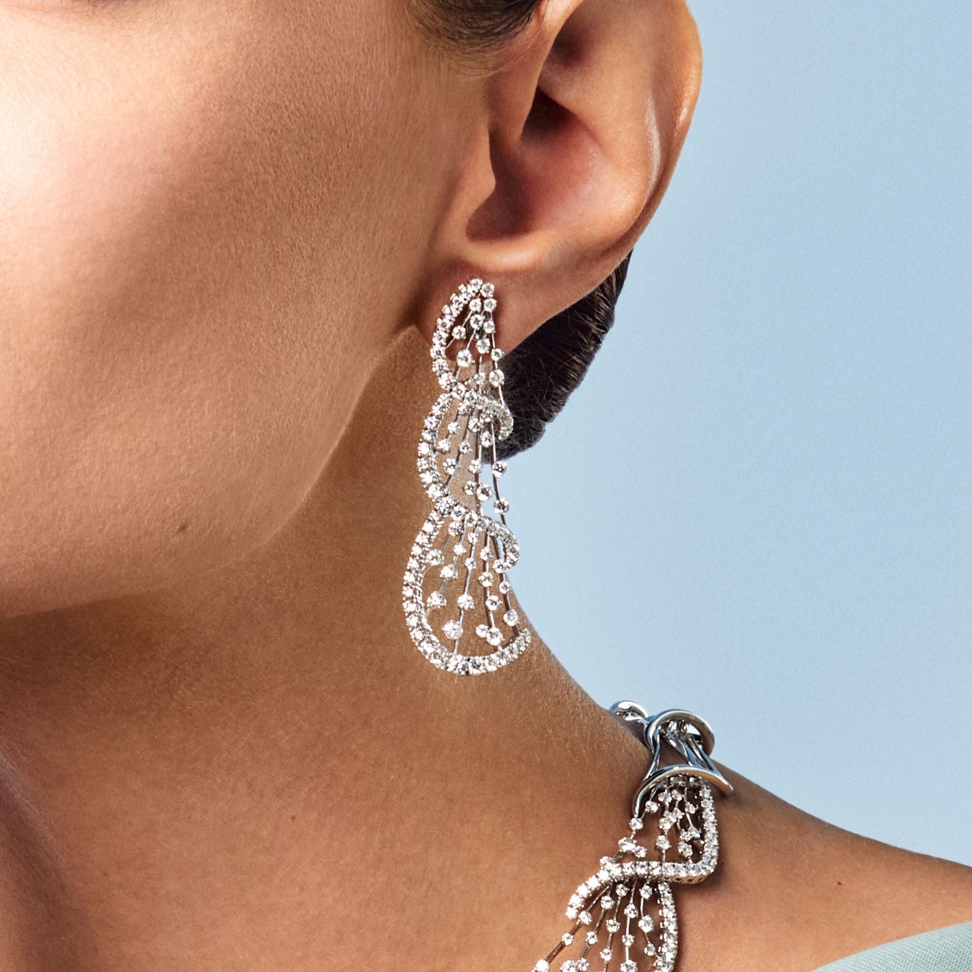 WHITE WONDERS ELICA LONG DIAMONDS EARRINGS