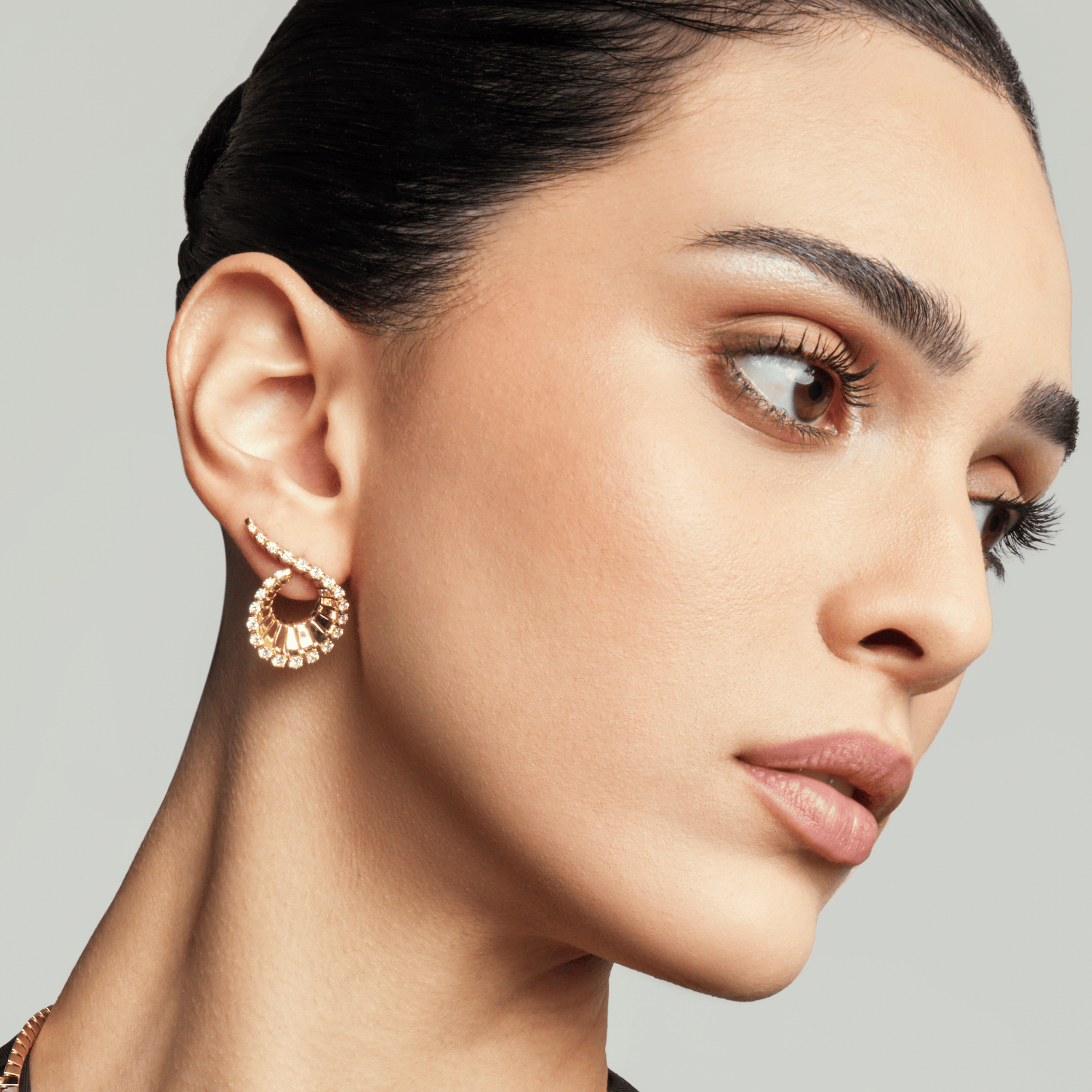 VITO CURLY YELLOW GOLD EARRINGS