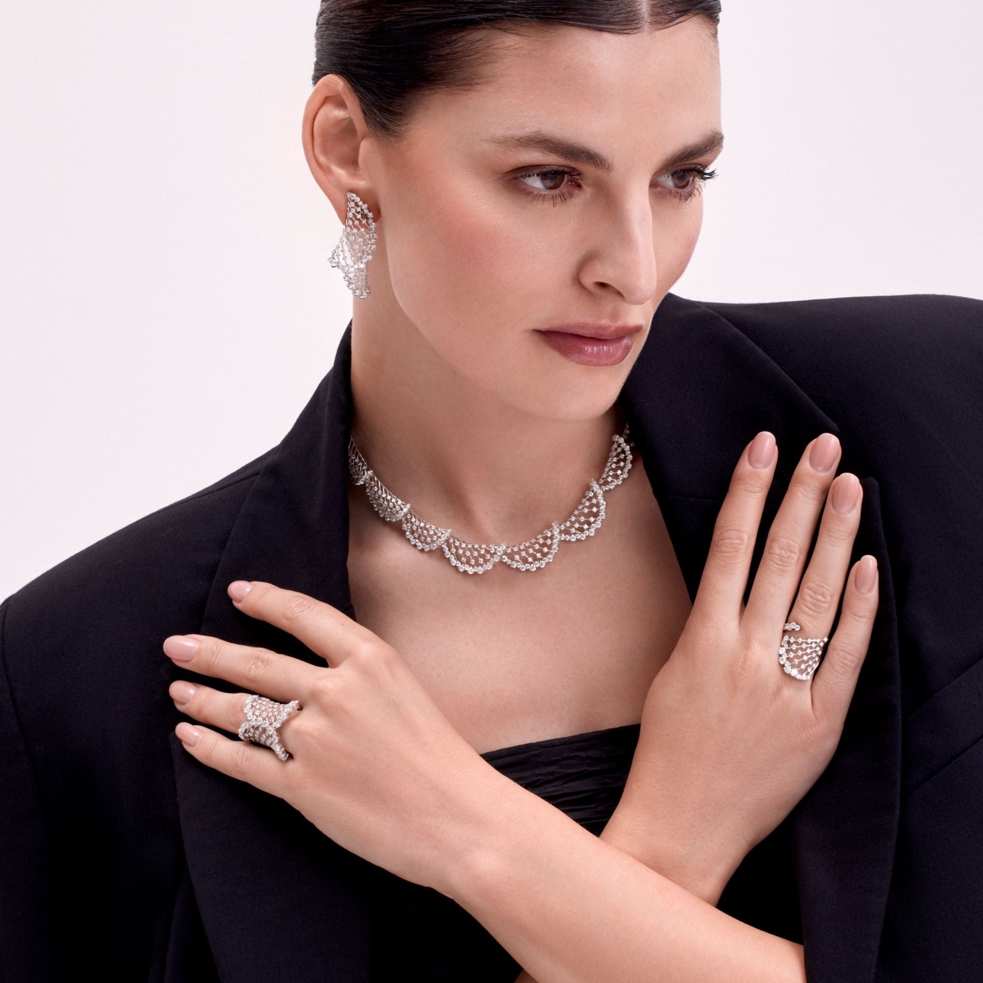 WHITE WONDERS ARIA BIG WHITE GOLD RING