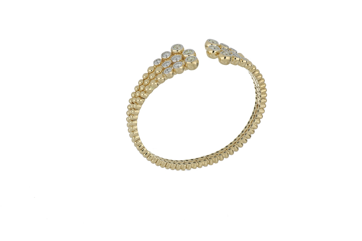 BUBBLES RAGGI MOTHER OF PEARL BRACELET – still life