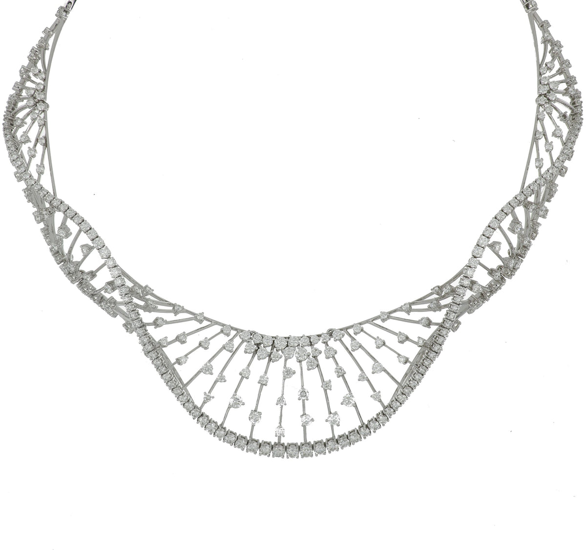 WHITE WONDERS MEMORIA WHITE GOLD NECKLACE