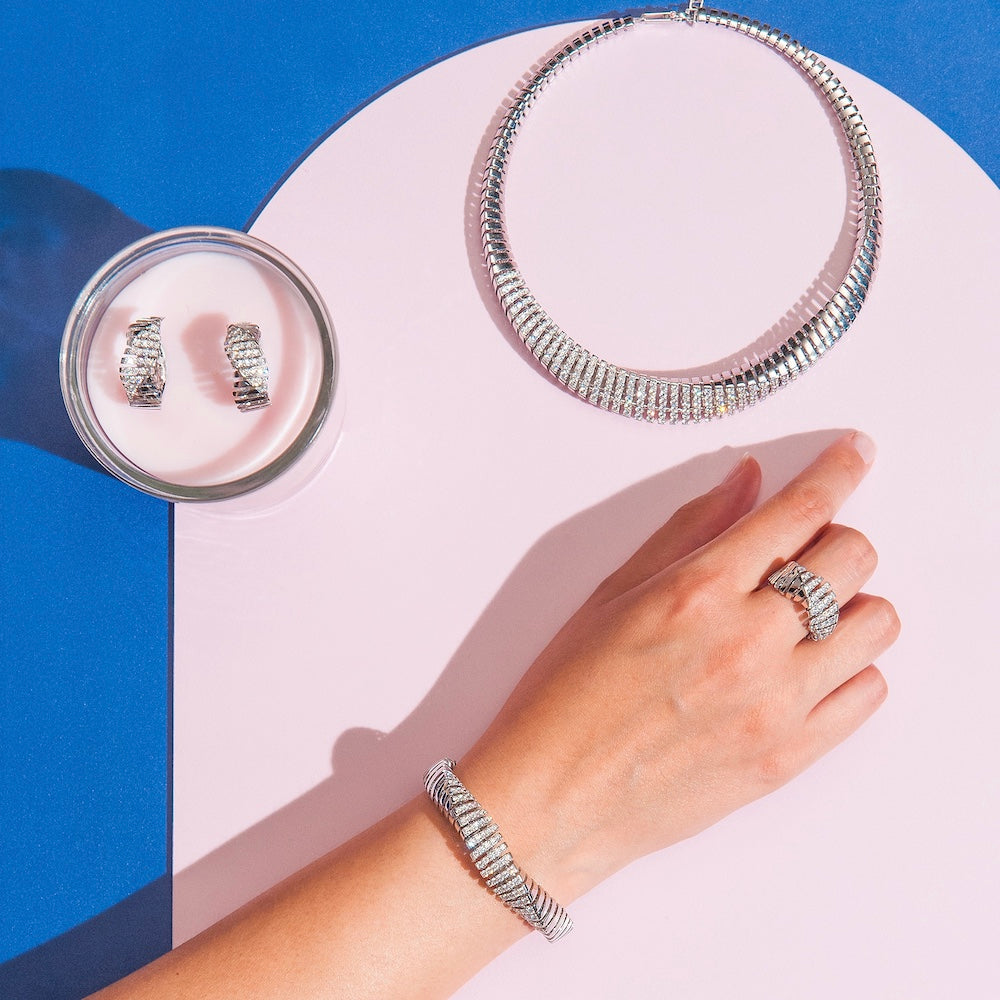 CRESCENDO WHITE GOLD DIAMOND RING