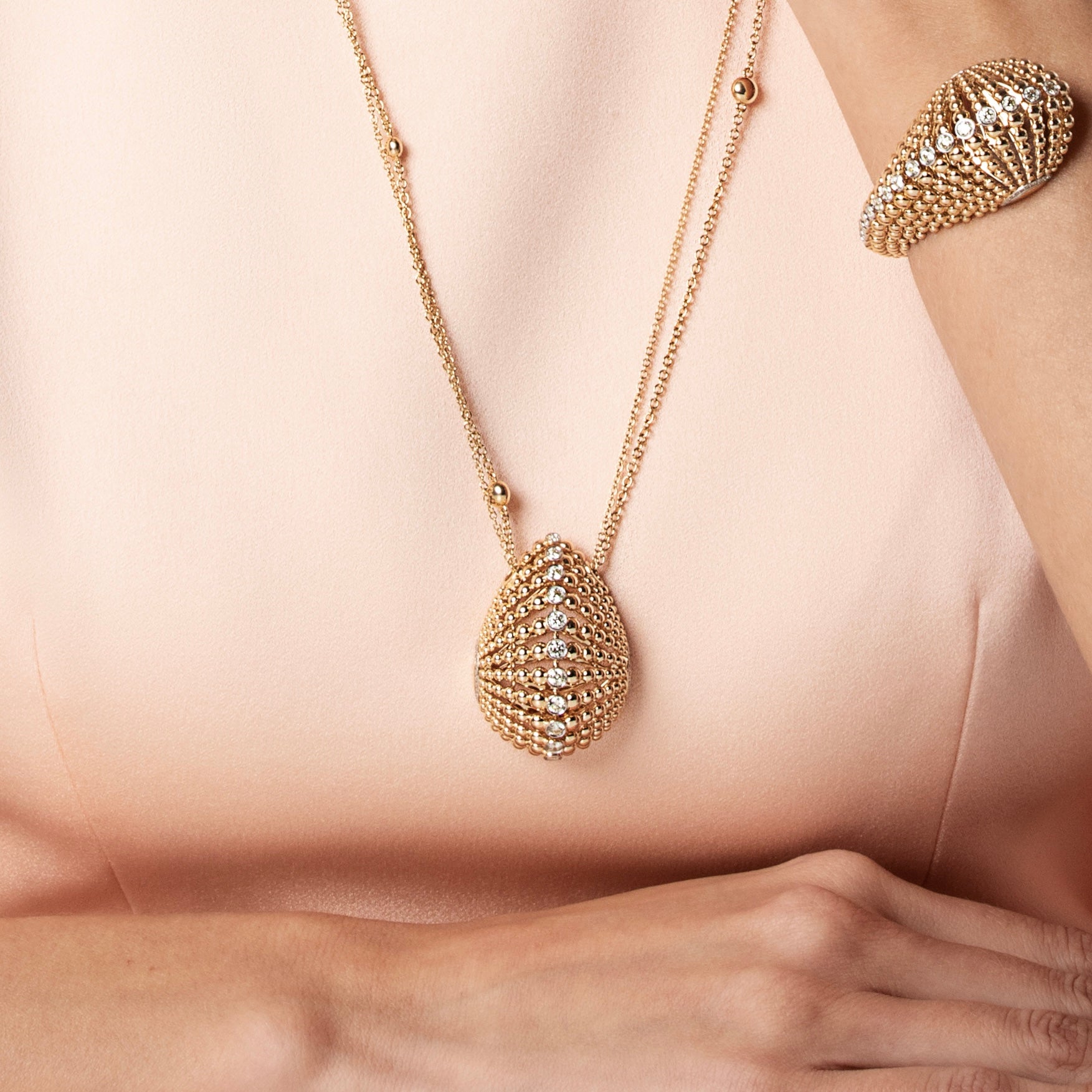 BUBBLES YELLOW GOLD LONG PENDANT