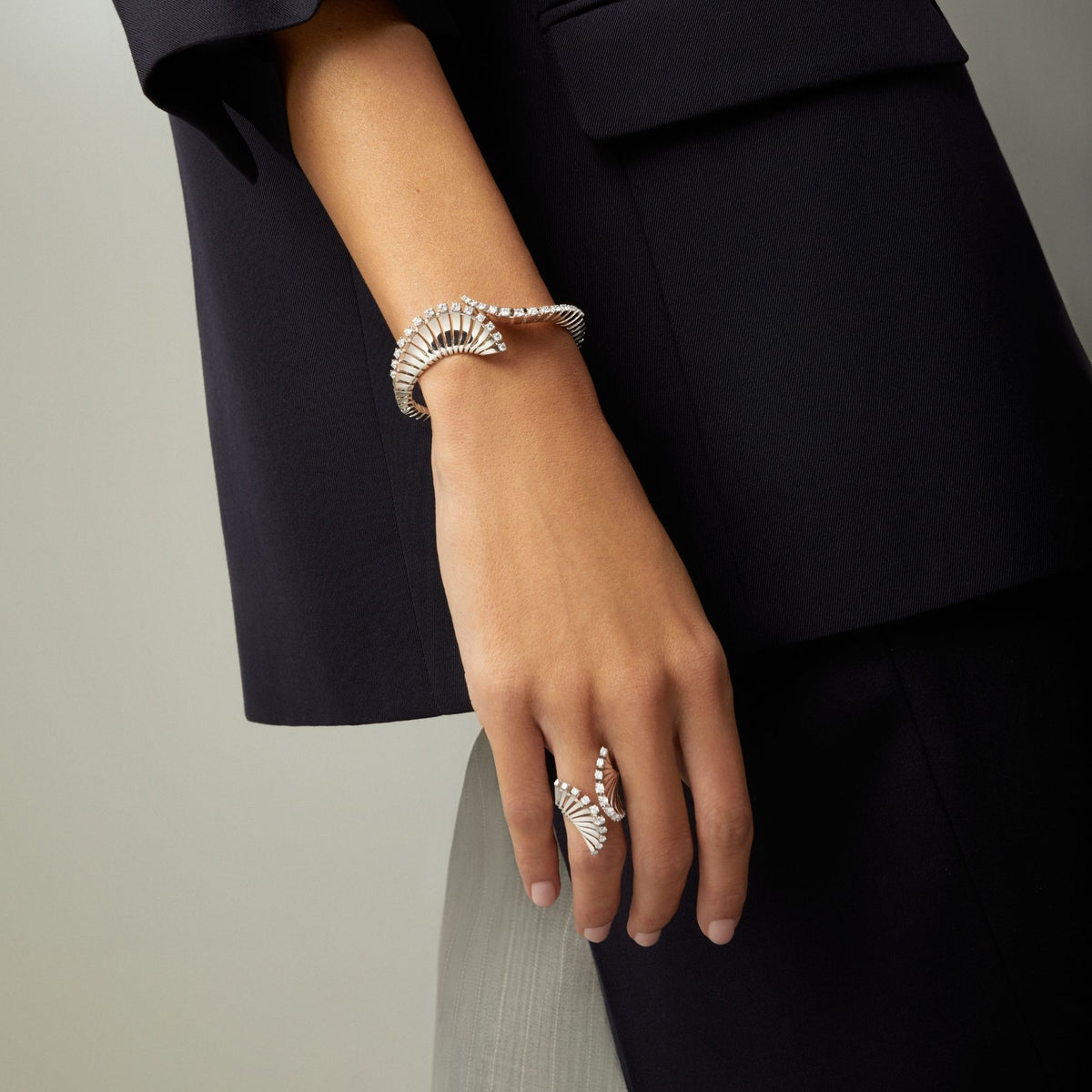 VITO WHITE GOLD CONTRARIE BRACELET