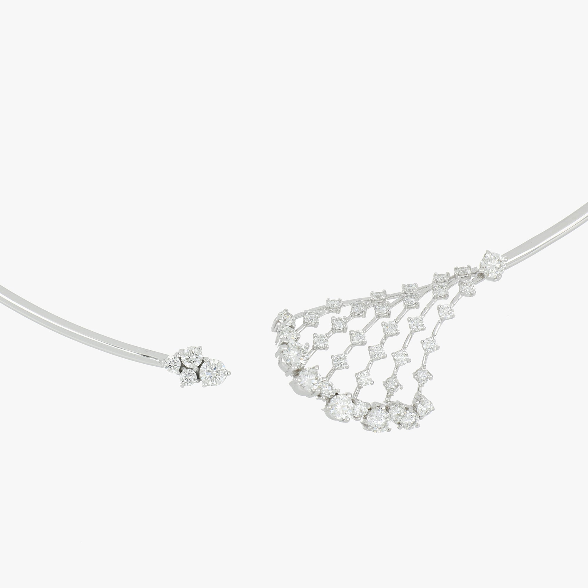 WHITE WONDERS ARIA WHITE GOLD CHOKER