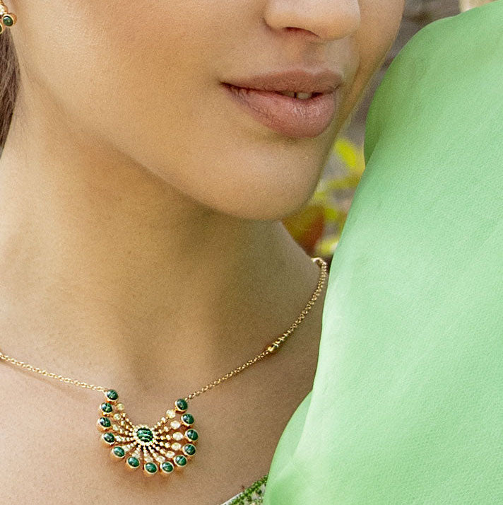 BUBBLES RAGGI YELLOW GOLD AND MALACHITE PENDANT