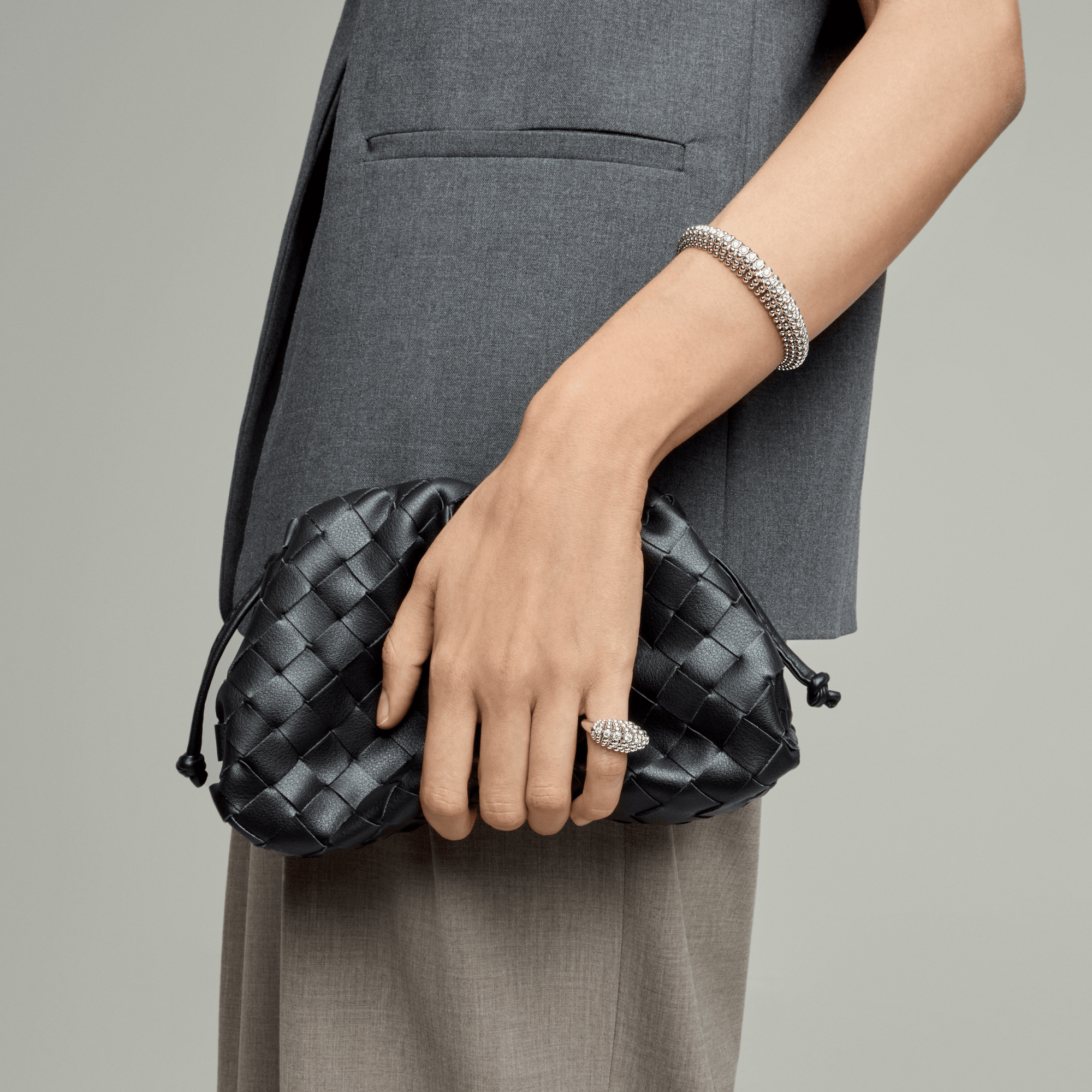 BUBBLES WHITE GOLD RING