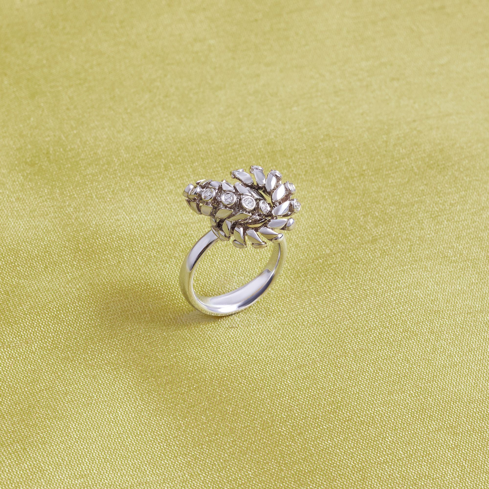 SNODO SMALL WHITE GOLD RING