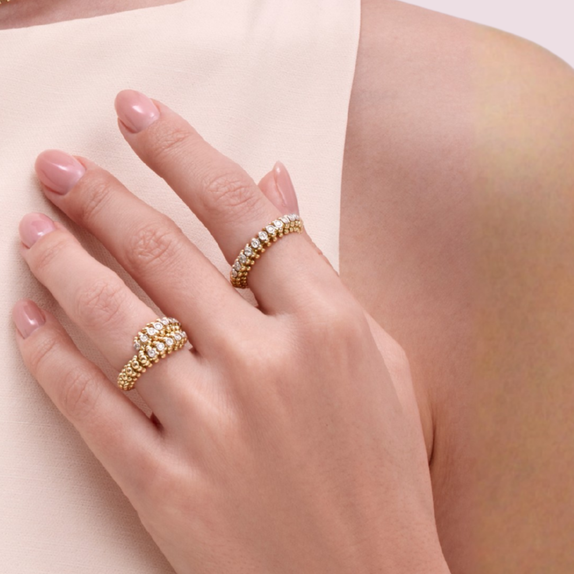 BUBBLES MINI-ME YELLOW GOLD RING