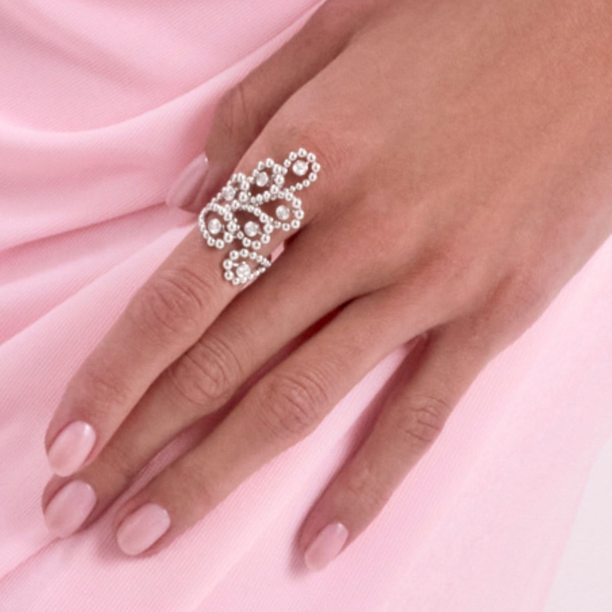 Chiacchierino Big White Gold Ring