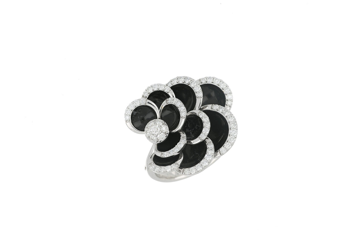 PETALS BLACK ENAMEL RING