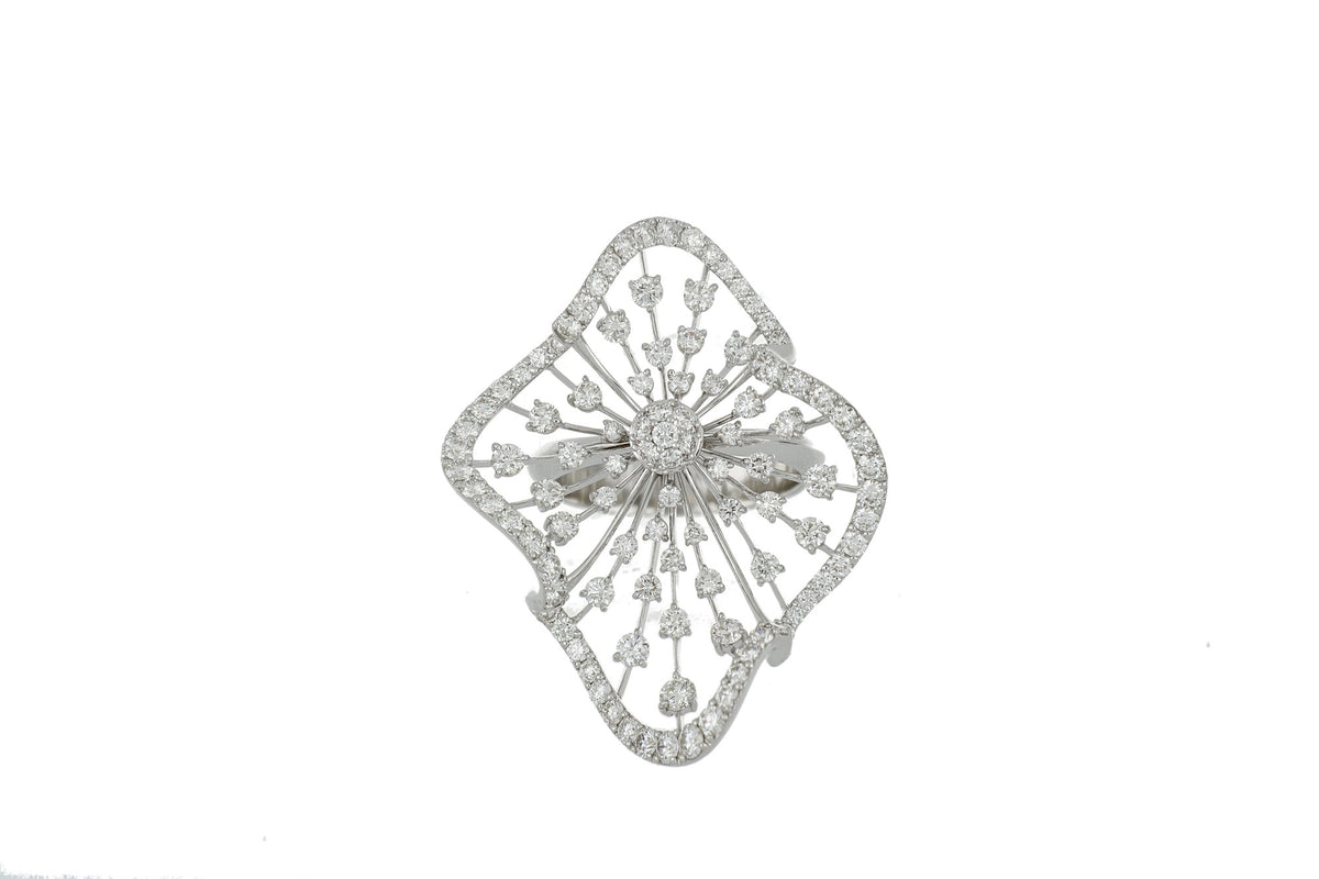 WHITE WONDERS PLISSÉ BIG WHITE GOLD RING