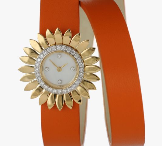 SOLE YELLOW GOLD MOTHER-OF-PEARL WATCH
