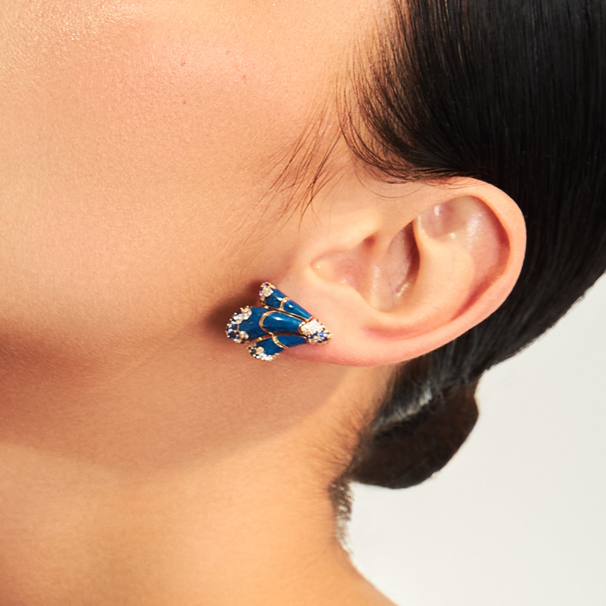 FOULARD SMALL BLUE NAVY DIAMOND EARRINGS