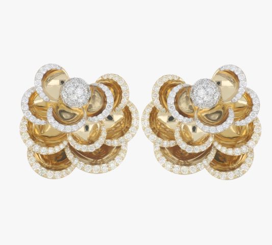 PETALS YELLOW GOLD EARRINGS