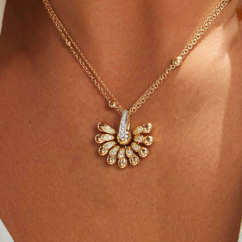 ALLEGRA SMALL YELLOW GOLD FLOWER PENDANT