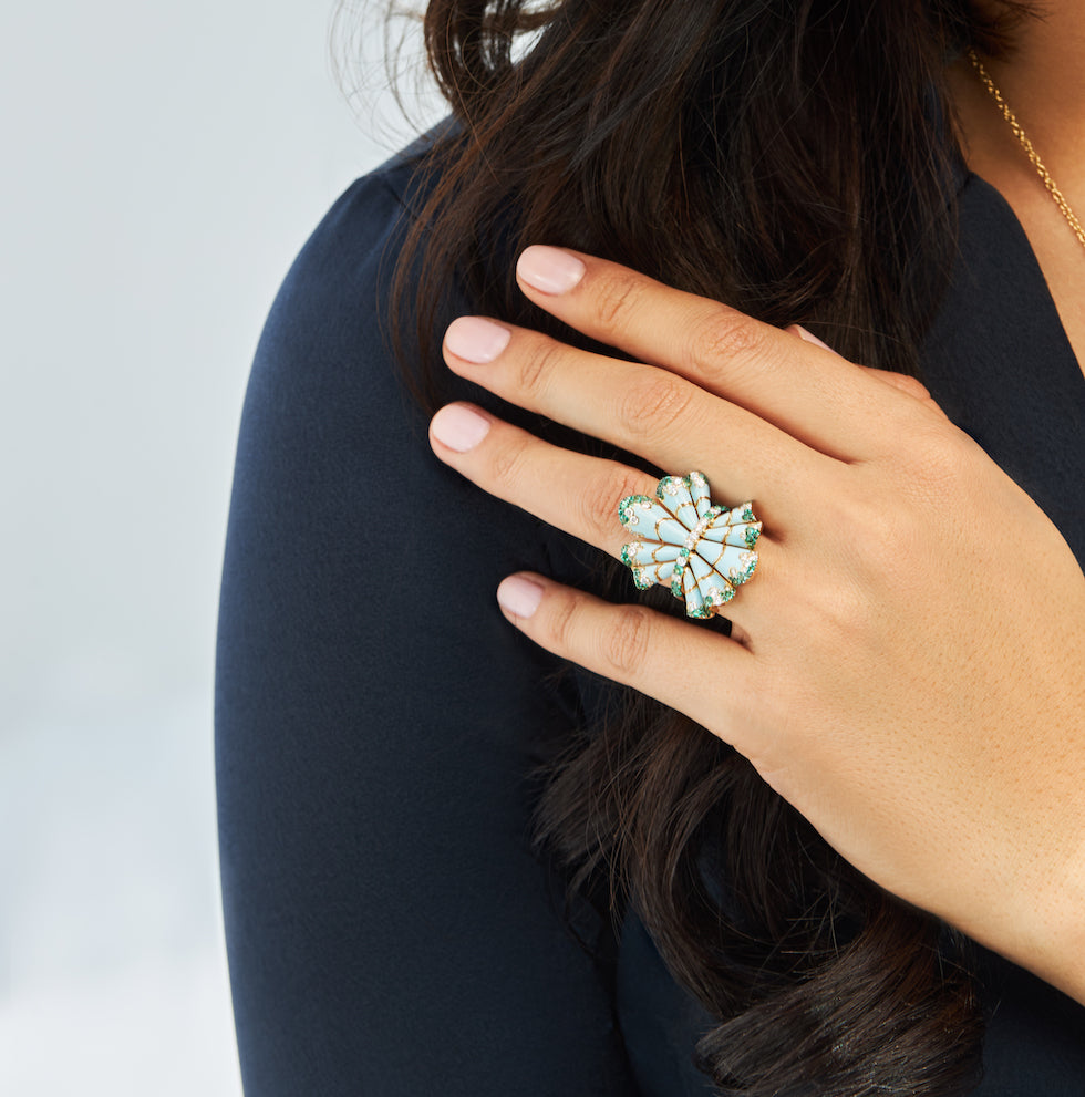 FOULARD TURQUOISE AND EMERALDS RING